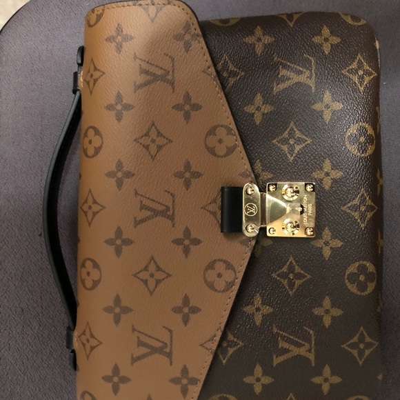 louis vuitton pochette metis reserve sold - Picture 2 of 3